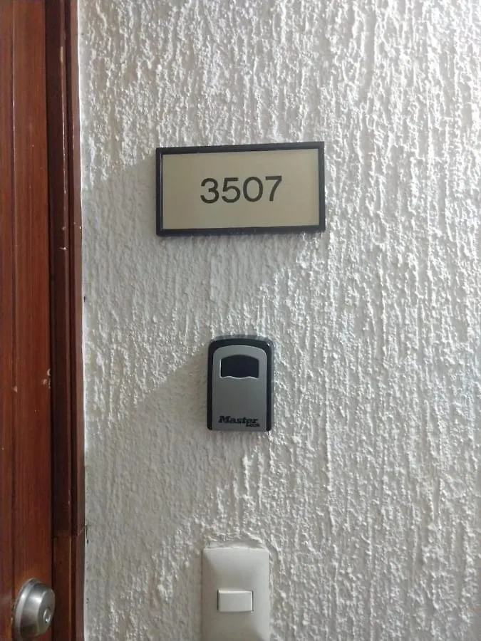 Apartamento Solymar Studio #3507, Kilometro 18,7 Boulevard Kukulcan, Access To Cancun'S Best Beach