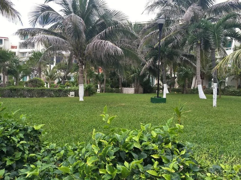Solymar Studio #3507, Kilometro 18,7 Boulevard Kukulcan, Access To Cancun'S Best Beach Apartamento