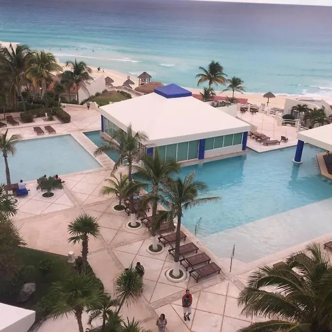 Solymar Studio #3507, Kilometro 18,7 Boulevard Kukulcan, Access To Cancun'S Best Beach