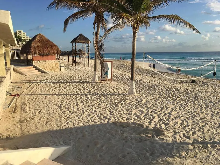 Solymar Studio #3507, Kilometro 18,7 Boulevard Kukulcan, Access To Cancun'S Best Beach