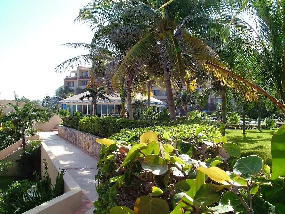 Solymar Studio #3507, Kilometro 18,7 Boulevard Kukulcan, Access To Cancun'S Best Beach