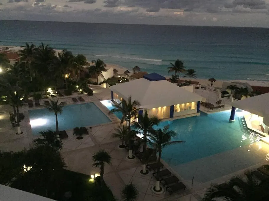 Solymar Studio #3507, Kilometro 18,7 Boulevard Kukulcan, Access To Cancun'S Best Beach México